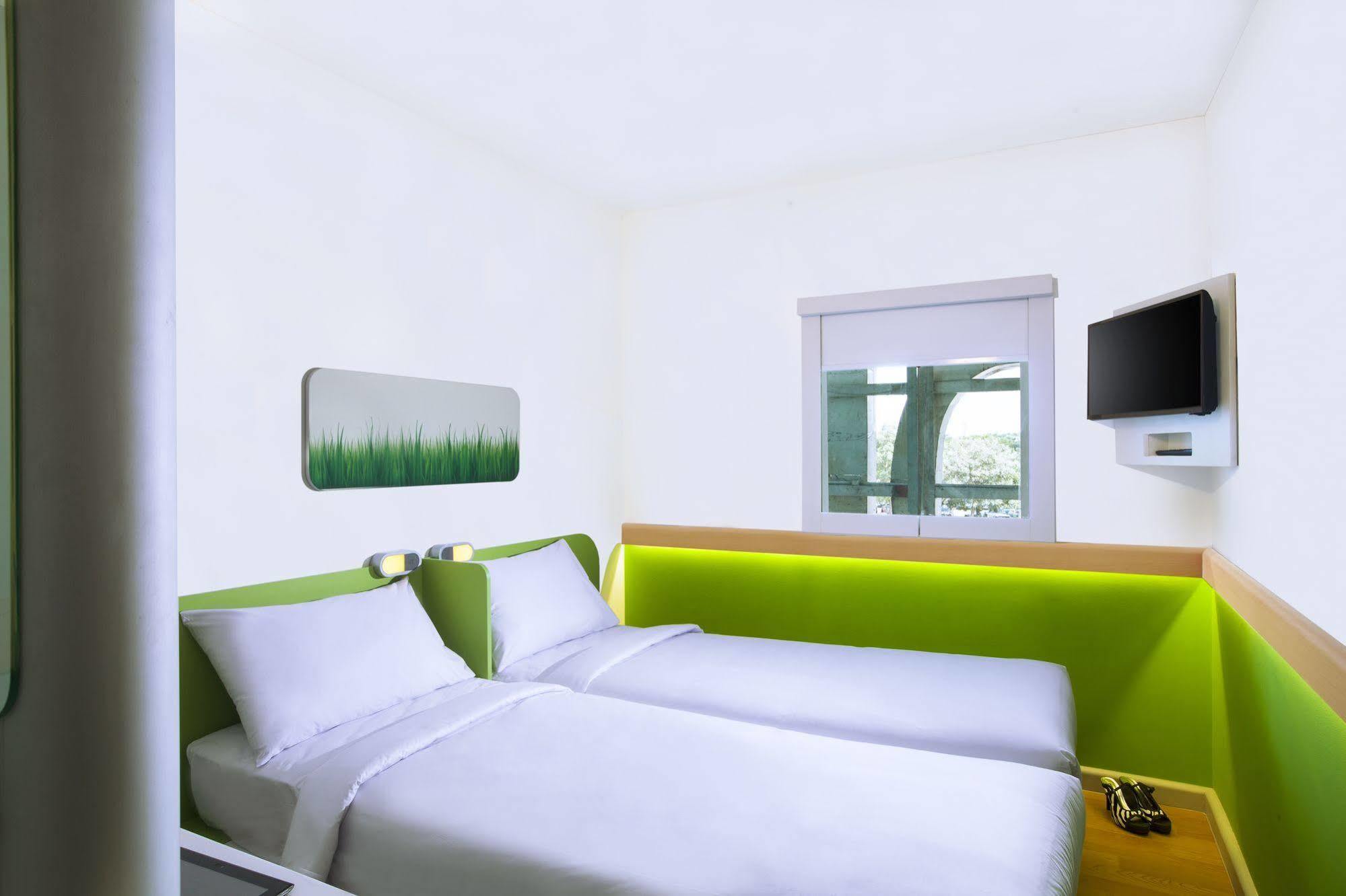 Cordia Hotel Makassar Airport Mandai Dış mekan fotoğraf