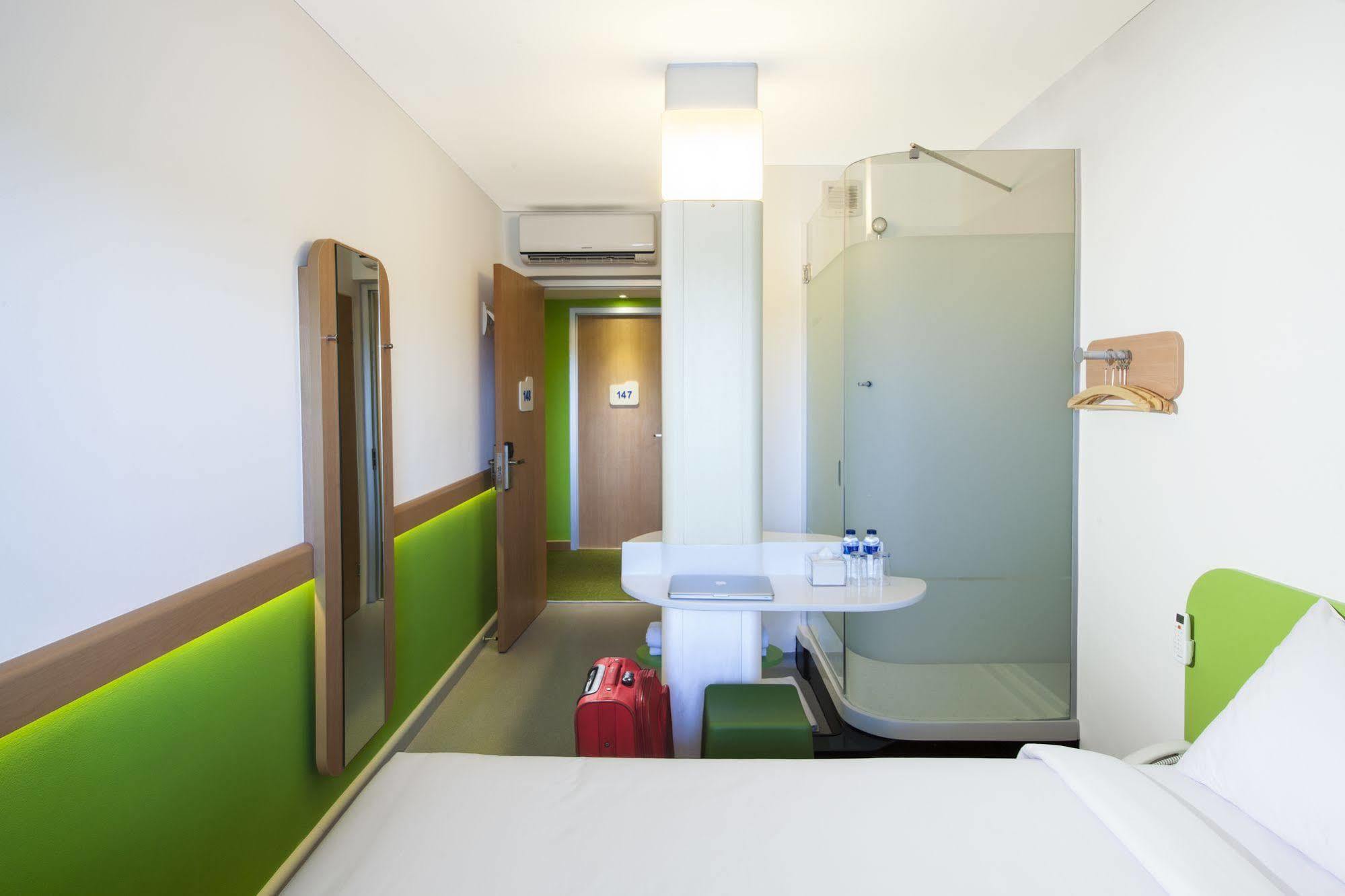 Cordia Hotel Makassar Airport Mandai Dış mekan fotoğraf
